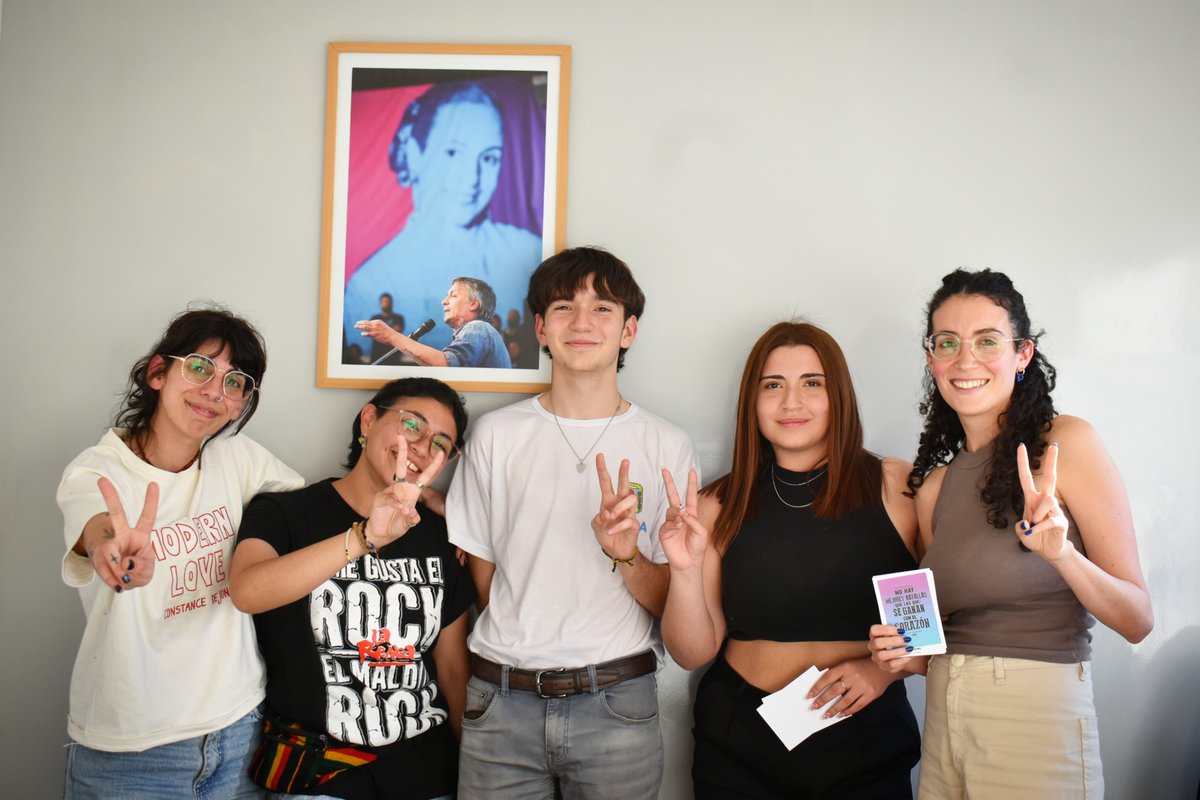 La diputada nacional Luciana Potenza y la senadora provincial Amira Curi recibieron a estudiantes secundarios de La Matanza.