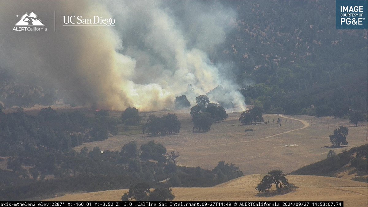 CaliFireTracker's tweet photo. We are also tracking the #PinnaclesFire in @SanBenitoOES, 5-10 acres in light fuels with a moderate rate of spread. https://t.co/6EcyCAV7Ca