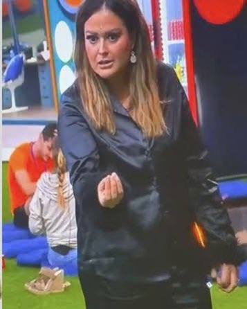 mamachismosamx's tweet photo. Ya dejen de compartir el video de Mariana Echeverría y de darle más alcance a sus mentiras.
Todos la vimos en el 24/7, siendo grosera, envidiosa, chismosa, etc.

Así que bye! https://t.co/nlvbyVv44i