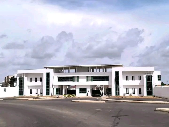 AdamuUsmanGarko's tweet photo. I congratulate the government and people of Gombe State on this magnificent project at the Gombe State Government House. The renovation and beautification of the Government House will contribute to eradicating poverty and improving the state's educational standards. The project https://t.co/0OSKAo8z7n