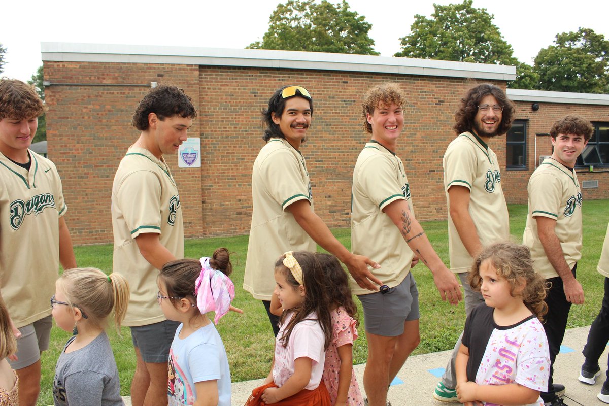 Today was Washington Elementary School’s “Get out and Walk” Day. This event aims to promote physical fitness to these elementary schoolers. We were happy to be part of the role model crew for these guys today! #SmallTownHeroes