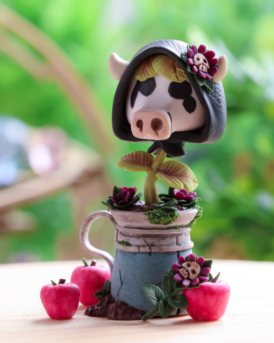 #ad #EAcreatornetwork #TheSims
a still life X spooky season vibes ✨🍎 to celebrate new art clutter AND the Reaper’s Reward event 💀 

this lil’ fella is Grim’s number 1 fan 🌱🥰