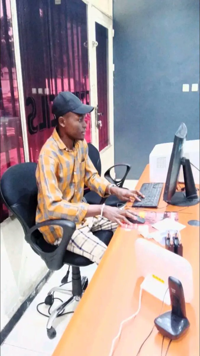 #DIALOGUE : Qui doivent dialoguer ? Le Congo appartient à un groupe des individus ? Sans ma participation n'y aura pas le dialogue
<a href="/BenitaNtumba/">BENITA TSHISEKEDI ÉTAT DE DROIT ❤️💛💙</a> <a href="/Bibishe6/">Bibishe Pascaline N</a> <a href="/central_sage/">ᏟᎬᏁᎢᏒᎪᏞ👑🇨🇩</a> <a href="/chauffeur243/">CHAUFFEUR Tout-Kin</a> <a href="/fatshi13_/">Félix A. Tshisekedi</a> <a href="/MartinFayulu/">Martin Fayulu</a>