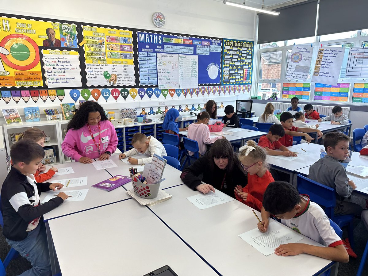 LeaForest_MrsM's tweet photo. What a fantastic day @Lift_Lea_Forest  celebrating European Day of Languages. A huge thank you to the staff and pupils @GW_Academy who visited us this morning to teach Spanish lessons 😁 🇪🇸 https://t.co/amhGgYQCIm