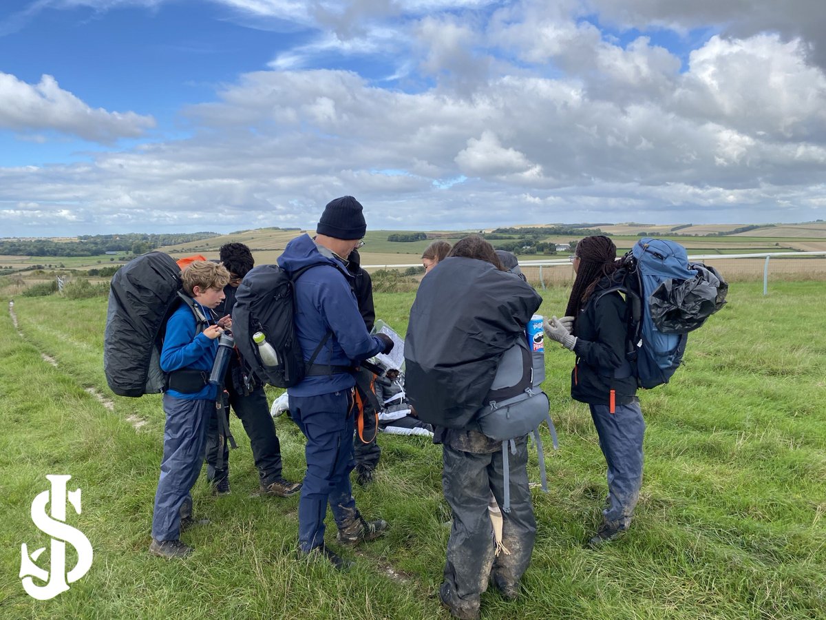 sjcrmain's tweet photo. It was a chilly and slightly soggy start to Year 10s Silver DofE Practice Expedition...but they have seen blue sky this afternoon. All groups are in high spirits and are working with @wildexpertise trainers today.

#SJCRCommitment #DukeofEdinburgh #SilverDofE https://t.co/InZsrlefGo