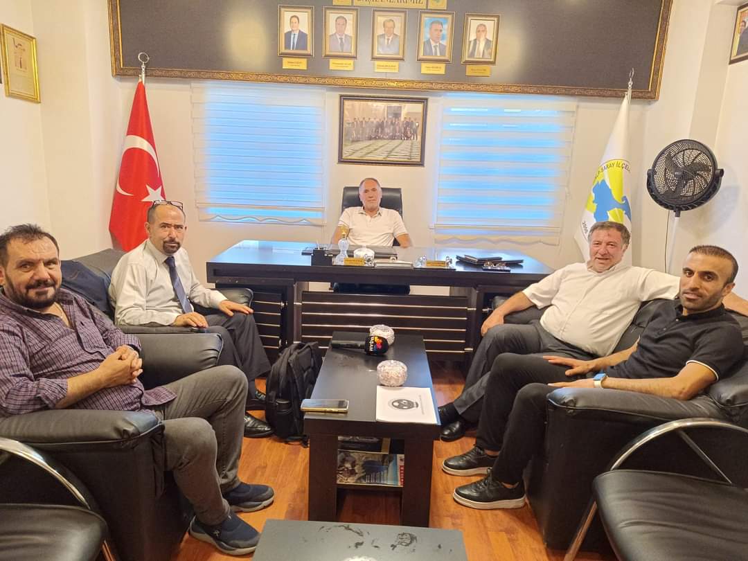 Yasinipek65's tweet photo. İstanbul, @OzalpSarayDernk Kurucularından, @EkremEralmac , Şimdiki Dernek Başkanı, Abdulgafur Erkaymaz ile bir araya geldik. Projelerimizi konuştuk, sohbet ederek dernekçilik tecrübelerinden faydalandık. Başarılı çalışmaları olan başkanlarımıza, ilgilri
 için teşekkür ediyoruz. https://t.co/JdOf94hrif