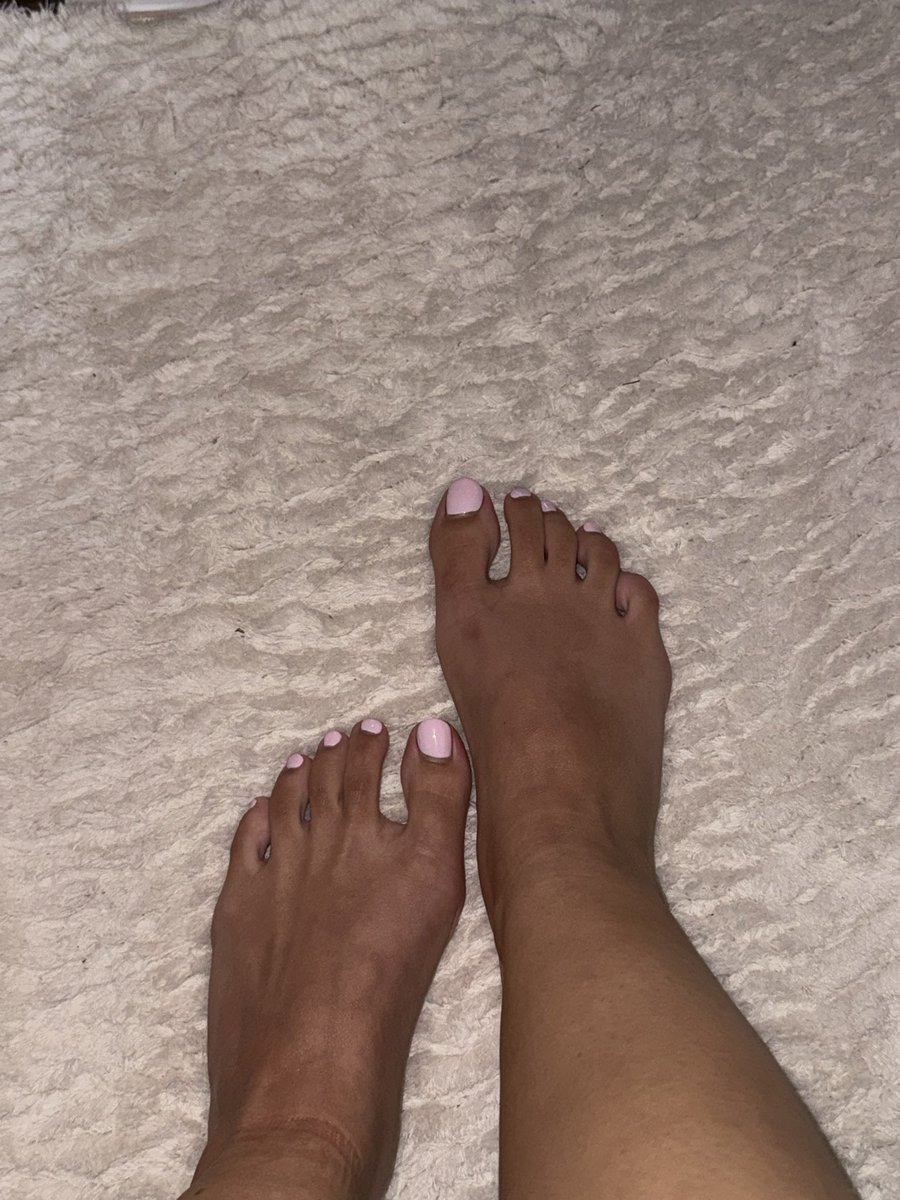 For my slaves ❤️

#slave #findom #footpic
#sex #buy