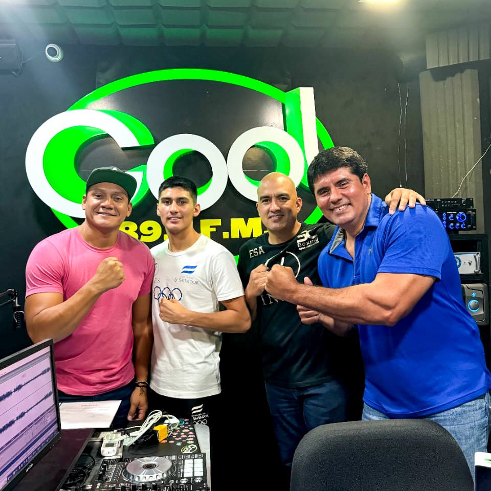 Fesalboxing's tweet photo. Nuestro presidente Samuel Contreras, el atleta Sammy Contreras y el empresario @joseandreshsv fueron entrevistados en la radio @CoolFM893 para hablar sobre el evento Noche de Campeones.

#Fesalbox https://t.co/7Qg2nDUHFX