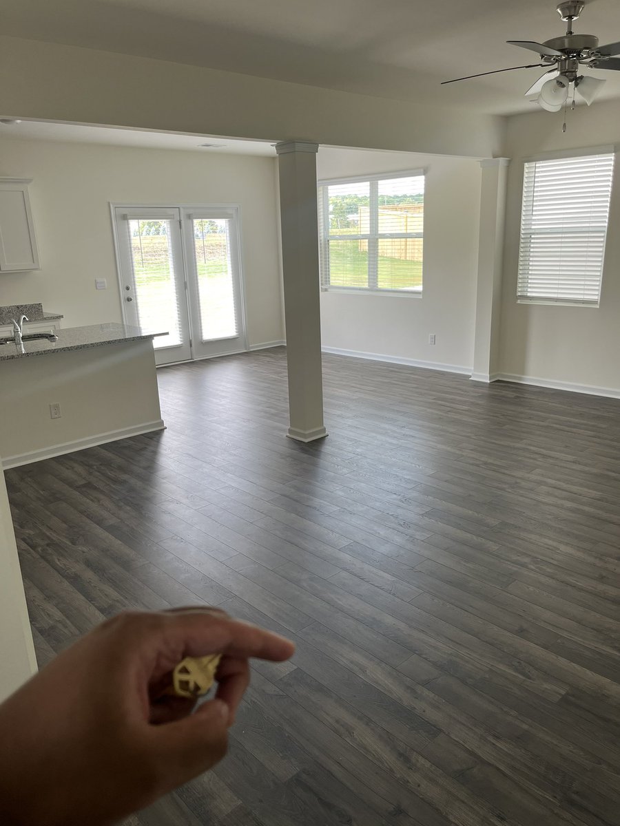 exothebakeman's tweet photo. Now that it’s official, Homeowner at 25 🫶🏽 https://t.co/b4Vz5En94X