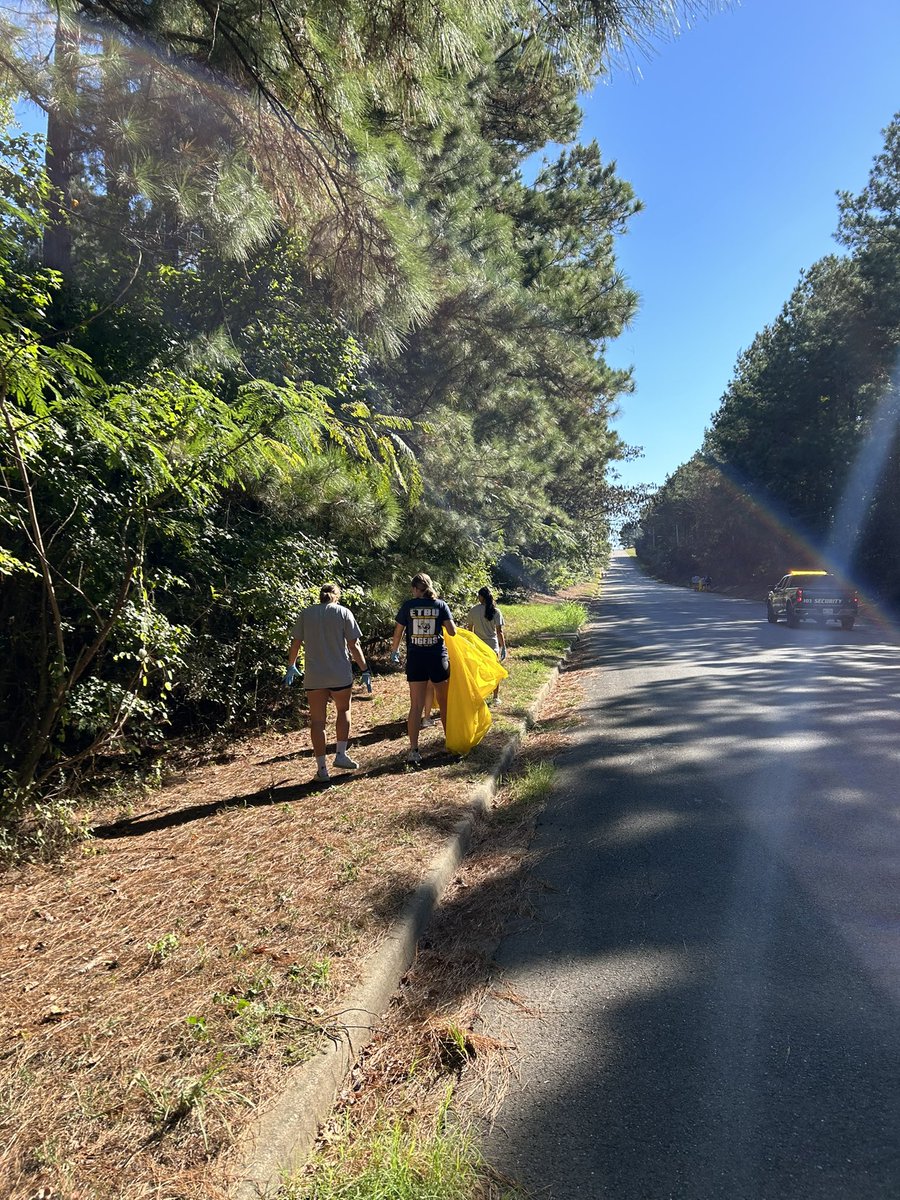 Grateful to have the opportunity to serve our Marshall and ETBU community! Thank you to the ETBU Security for helping alongside US!
