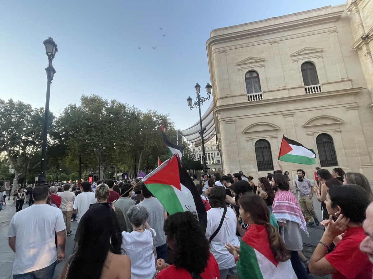 Estudiantes UPO X Palestina 🇵🇸 tweet media