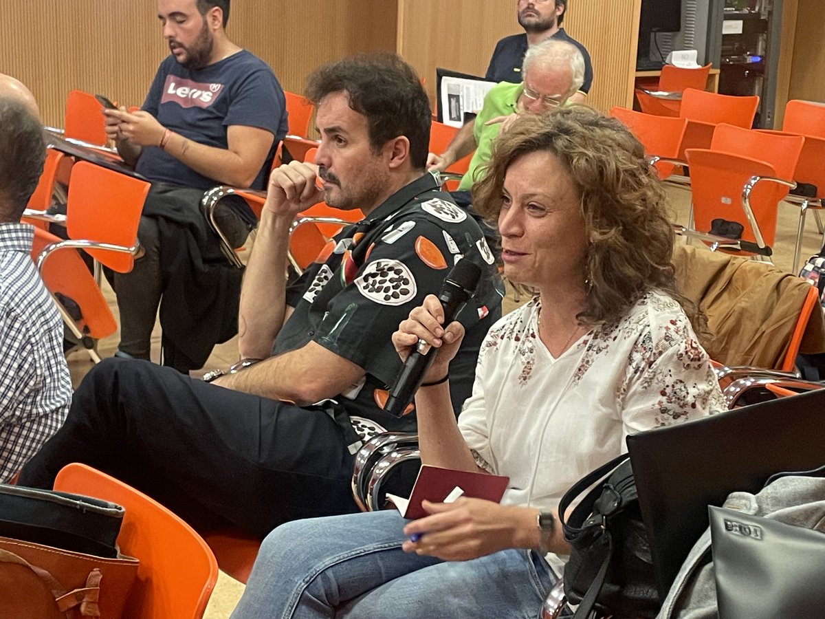 Durante la jornada, los participantes mantuvieron un interesante debate, destacando el contraste entre las tres realidades en los procesos de transición de los tres países.