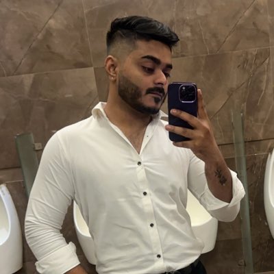 moksh_bhalla's tweet image. #NewProfilePic