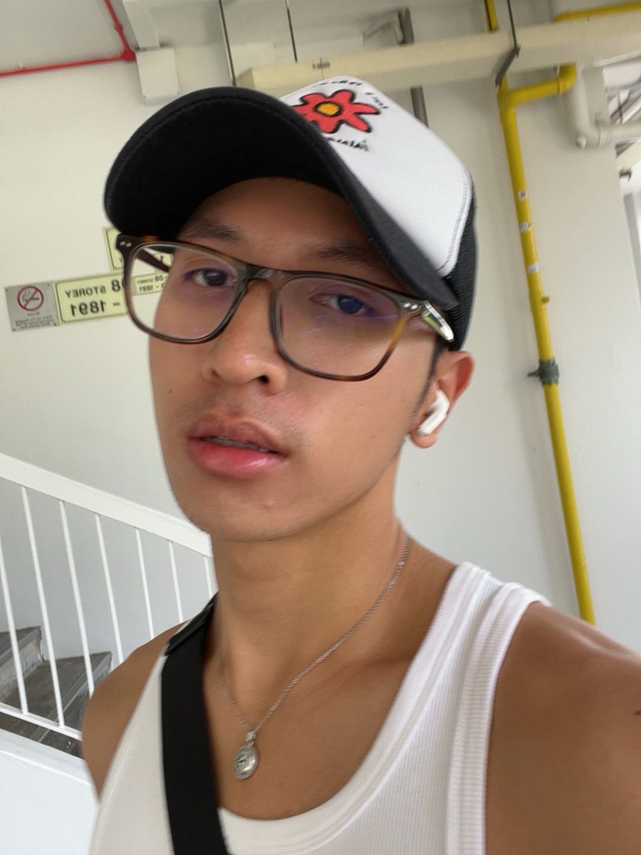Xaneei tweet media