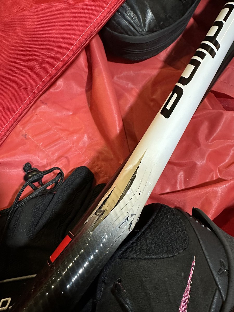 adamtayloronair's tweet image. Curling friends…ever had your broom snap in half mid sweep? It’s a first for me! 🥌