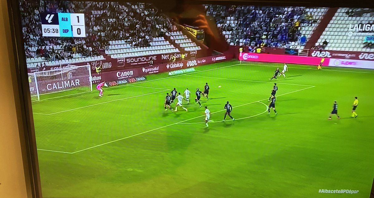 Viendo este partido… imposible no acordarse del Riazorazo 🦇🦇 <a href="/AlbaceteBPSAD/">Albacete Balompié 🤍</a>