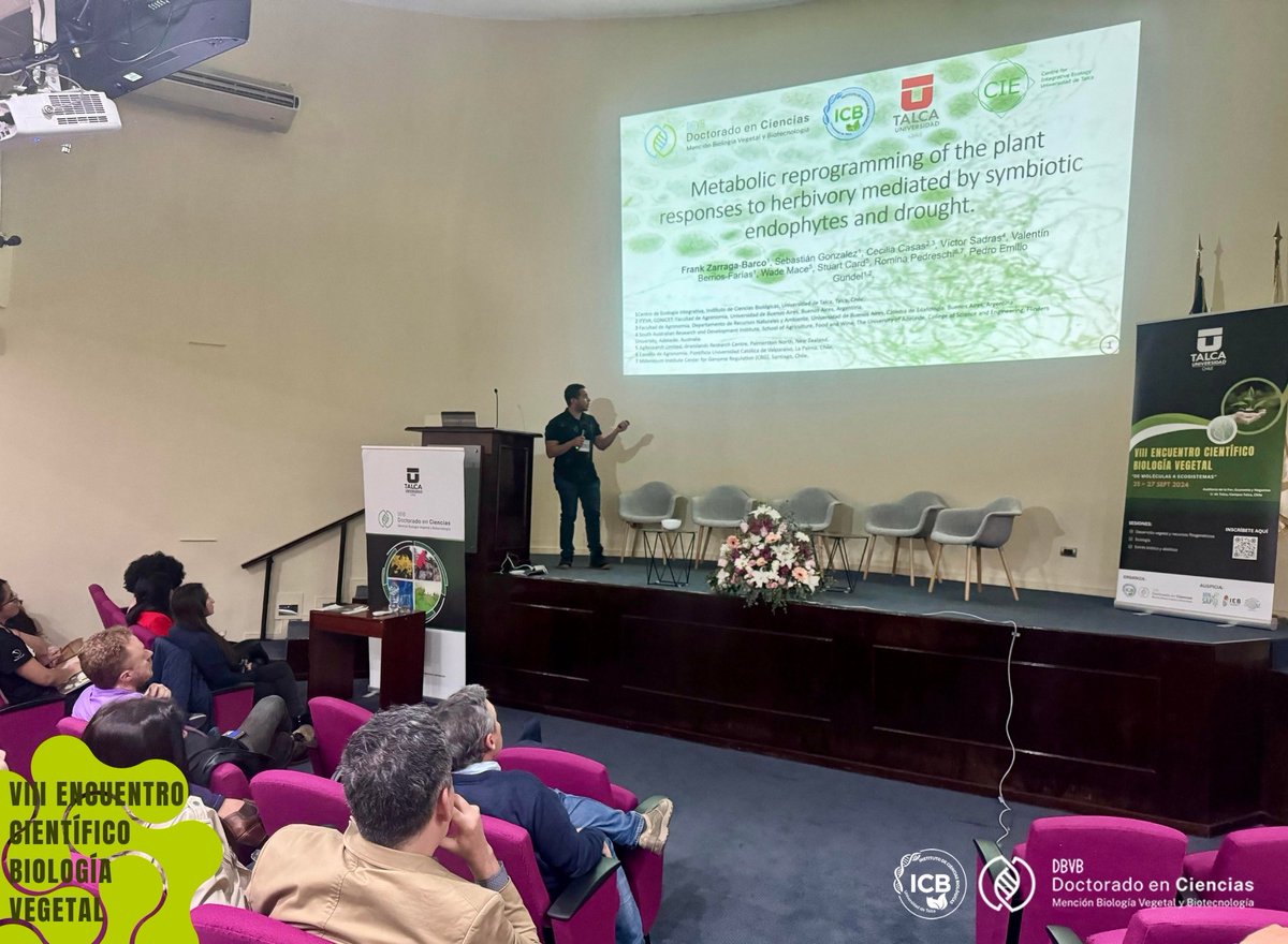dbvb_utalca's tweet photo. #VIIIEncuentroCientíficoBiologíaVegetal 🌳[ #Día2JornadaTarde - Segunda Parte]

El segundo día, en la parte final de la jornada de la tarde, se continuó con la sesión de  #ShortTalks 🗣️ https://t.co/Btq5Pi78hy