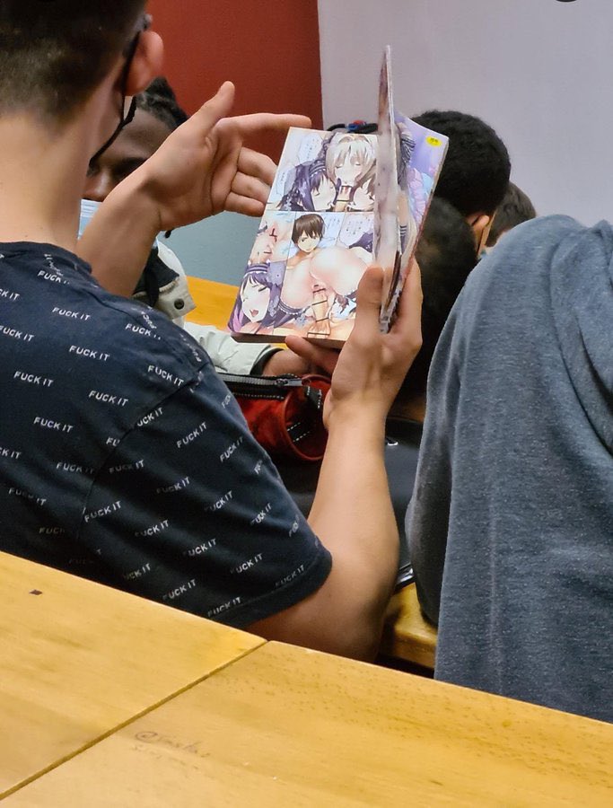 EvilBryan's tweet photo. in class is crazy 💀 https://t.co/u242w6I3nF