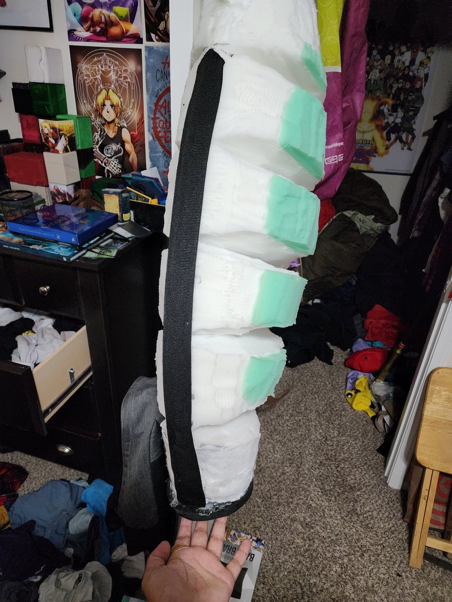 EhManInBlack's tweet photo. @JessicaNigri Made the tail for my Ellen Joe cosplay! I wanted to be able to take it off without taking off the cosplay, so I made a magnetic belt that it connects to! https://t.co/4yANUsKcoO