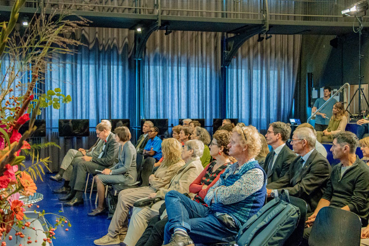 ARCOSNetwork's tweet photo. Today in Bern, @ARCOSNetwork  was warded The #AlbertMountainAward for Outstanding #MountainConservation &amp; Sustainable Development in Africa. “This award is an affirmation of our dedication to preserving Africa’s mountainous landscapes&amp;the communities that rely on them” ARCOS CEO. https://t.co/TYP95jSvST
