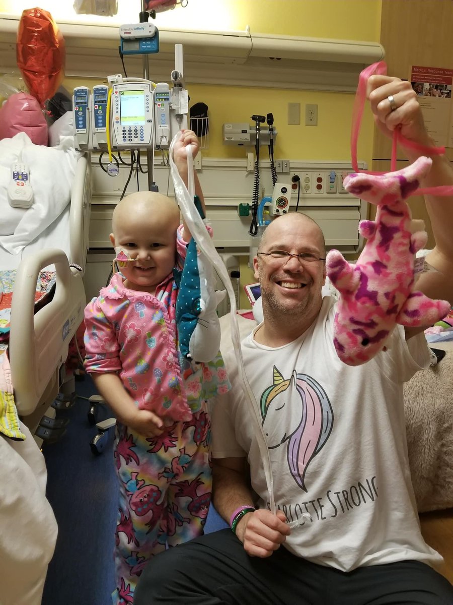LifeRingSWVA's tweet image. 📝 @kellywoolwine
9/27/08. The day I met the love of my life, Jess.
9/27/18. The worst day of my life. Our daughter, Charlotte was diagnosed with Stage IV, metastatic Hepatoblastoma.
9/27/24. 19 months since Char’s lung surgery. Continuing blood work, imaging & testing. 🎗️🔗