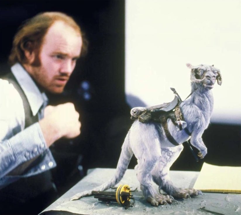 sw_holocron's tweet photo. Happy birthday to cinema legend Phil Tippett! 

The iconic visual effects supervisor headed ILM for The Empire Strikes Back, led the Lucasfilm creature shop for Return of the Jedi, contributed visual effects to Jurassic World, and recently worked on The Mandalorian https://t.co/kSJs5RGaAK