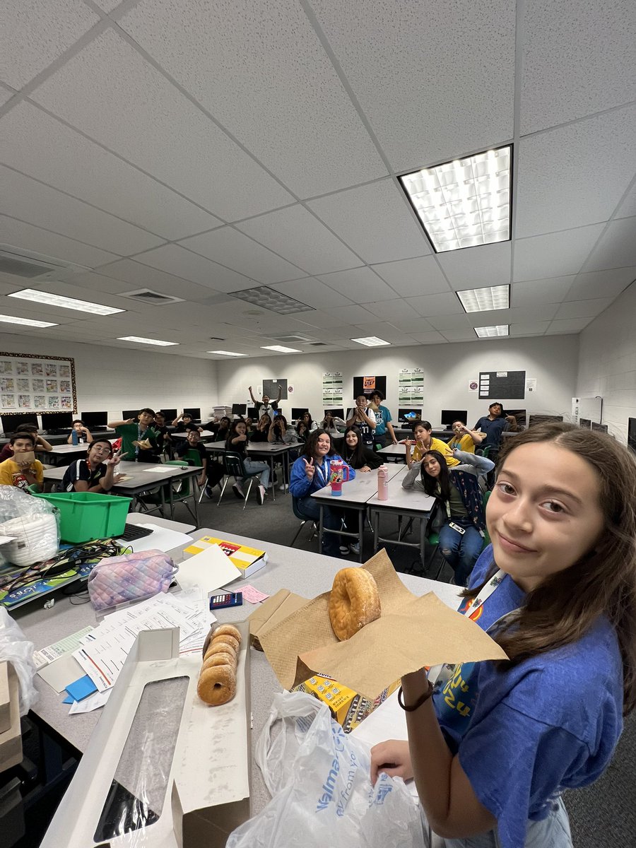 Gerardo Gomez (@ggomez_mms) on Twitter photo Donut Party!! Donut mind if we do!! Our 6th grade GTT Moose have been a-glaze-ing these first 9-weeks. <a href="/Montwood_MS/">Dr. Melissa (Martinez) Saenz</a>
๐ซ๐ฉ Donut Party!! Donut mind if we do!! Our 6th grade GTT Moose have been a-glaze-ing these first 9-weeks. <a href="/Montwood_MS/">Dr. Melissa (Martinez) Saenz</a>
๐ซ๐ฉ