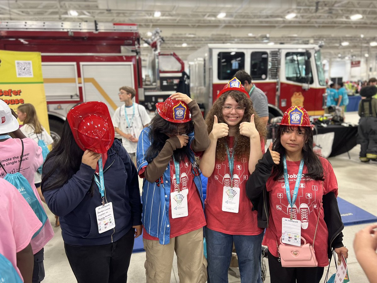 H. W. Longfellow Middle School tweet media