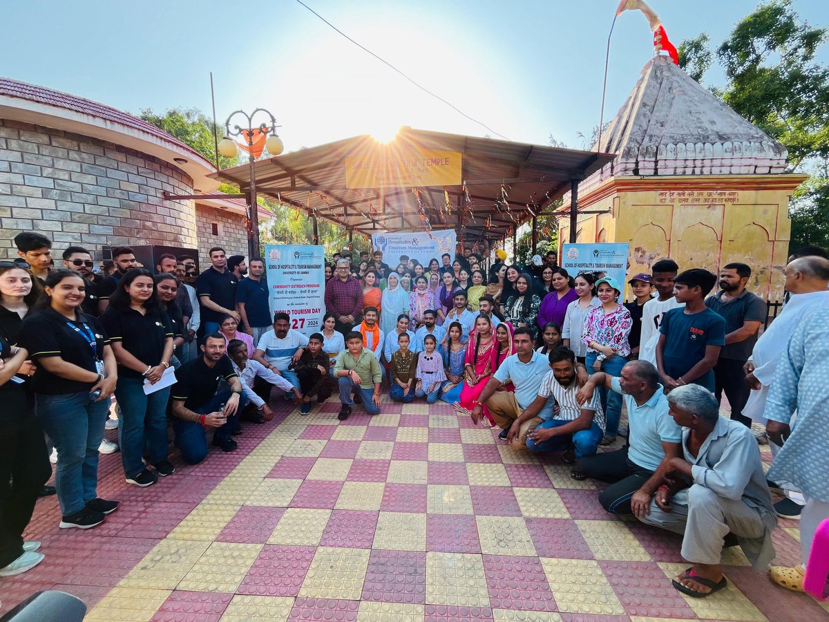 imvatan3's tweet photo. SHTMJU Celebrated World Tourism Day 2024 @ Suchetgarh Border Jammu ll #SHTMJU #Suchetgarh #WorldTourismDay2024 https://t.co/e9neJ1Ku95