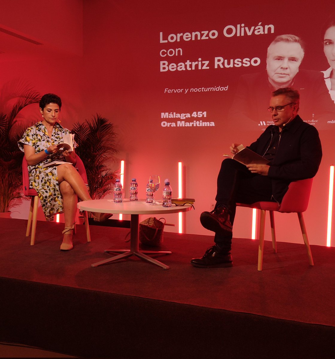 CC_LaMalagueta's tweet image. Comienza el recital de poesía de Lorenzo Olivan y Beatriz Russo