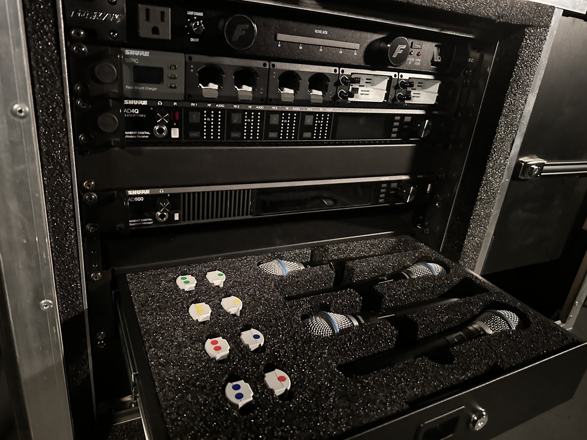 LibraShowSys's tweet image. We are delighted to announce the addition of Shure's flagship Axient Wireless System to our inventory. Paired with Shure's spectrum analyzer and wireless workbench, this system is ready to host live events across Canada. 
#Shure #wireless #Axient #LibraShowSystems #MakingWaves