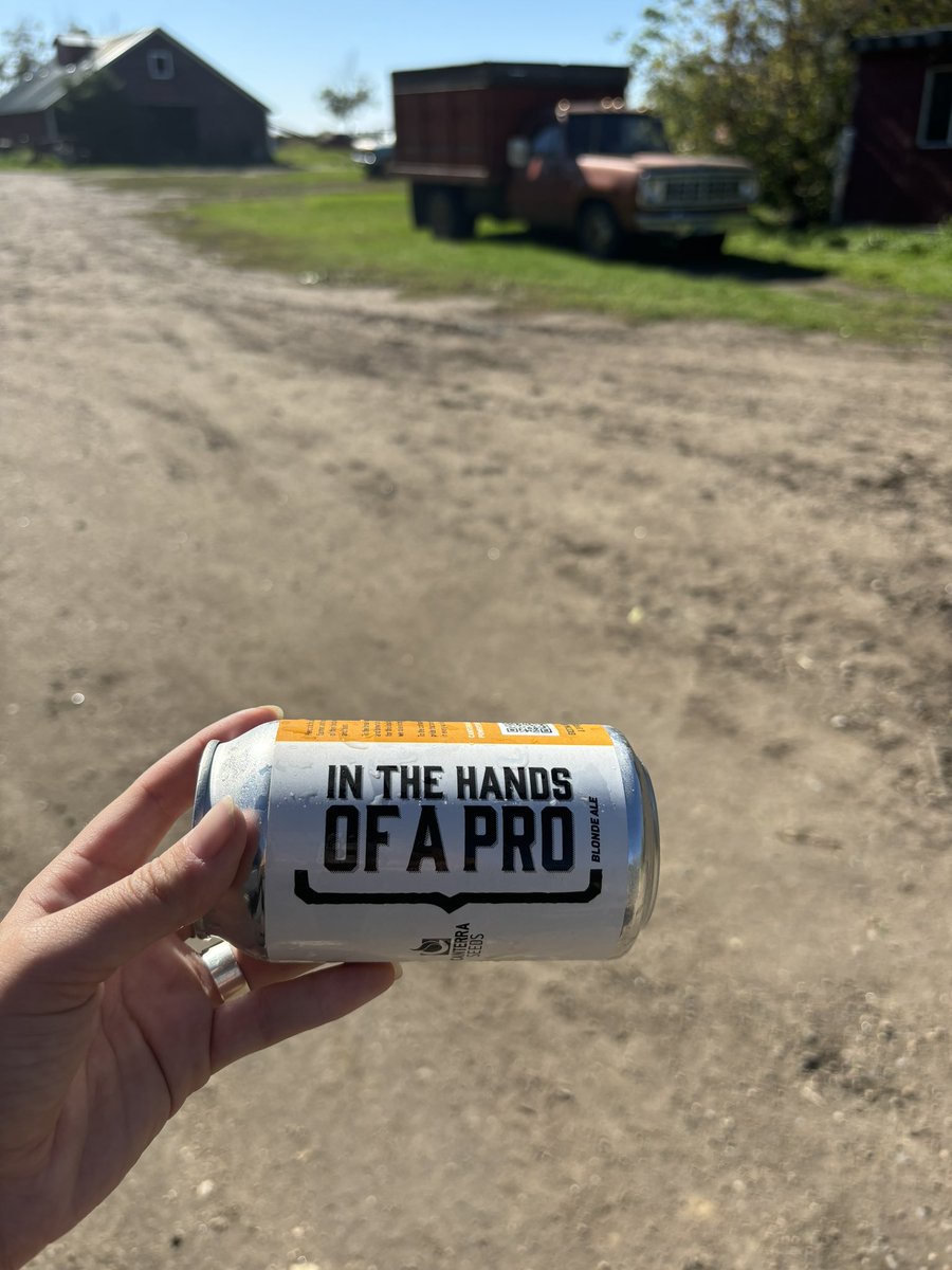 I never claimed I was a pro…  but <a href="/canterraseeds/">CANTERRA SEEDS</a> sure did 🤠🙌🏽