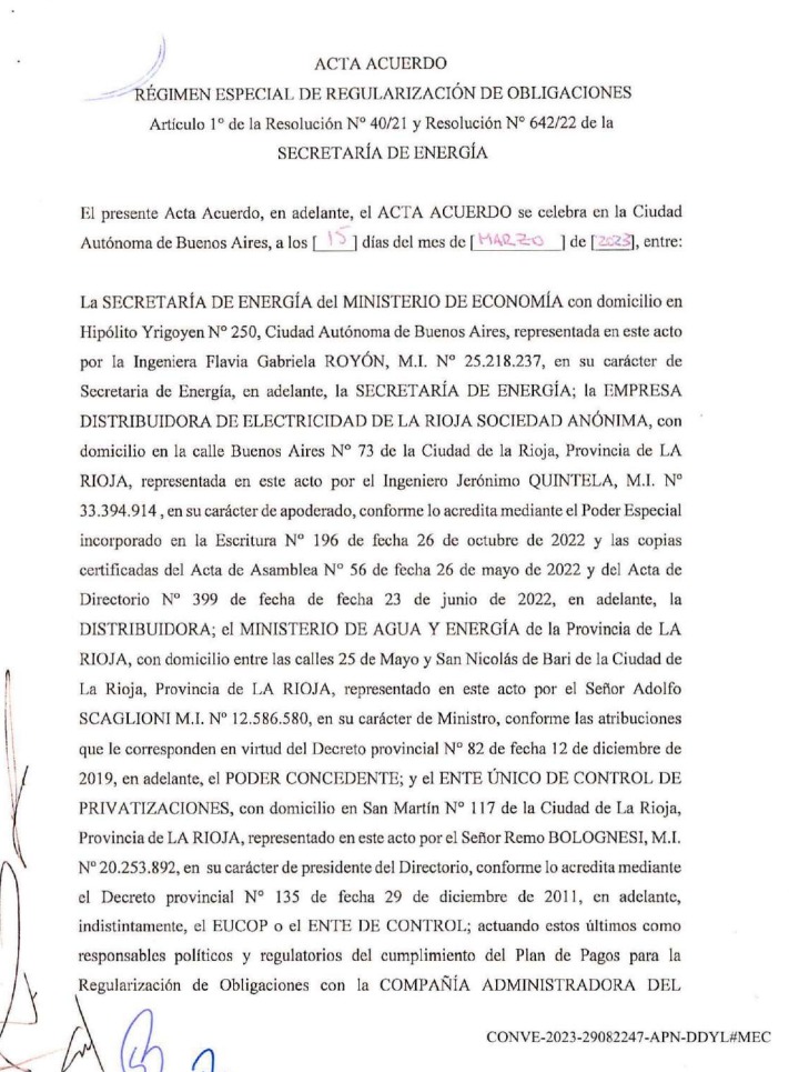 GermanLaRioja's tweet image. 📄 Años atrás se firmó Acta Acuerdo entre la Secretaría de Energía y EDELAR S.A. en marco del Régimen Especial de Regularización de Obligaciones. El acuerdo, rubricado por Flavia Royon y Jerónimo Quintela, busca normalizar pago de facturaciones. #Energía #EDELAR #Acuerdo #LaRioja