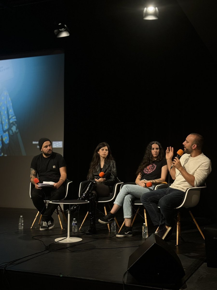 Bibliothèque publique d'information (@bpi_pompidou) on Twitter photo Après la projection de Silent Hill, c’est le débat qui commence ! Avec <a href="/JackxParker/">Taous Merakchi</a>, <a href="/DemdHorreur/">Demoiselles d'Horreur</a>, <a href="/DamienMecheri/">Damien Mecheri</a> et Aurélien Zimmermann de <a href="/shadowzvod/">Shadowz</a> 🍿 Après la projection de Silent Hill, c’est le débat qui commence ! Avec <a href="/JackxParker/">Taous Merakchi</a>, <a href="/DemdHorreur/">Demoiselles d'Horreur</a>, <a href="/DamienMecheri/">Damien Mecheri</a> et Aurélien Zimmermann de <a href="/shadowzvod/">Shadowz</a> 🍿