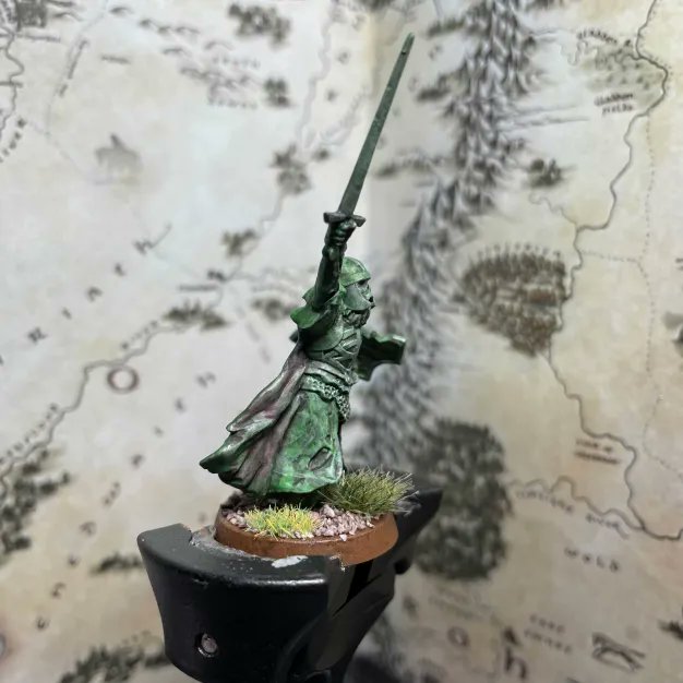 Finished off a Dead of Dunharrow warrior for #MESBG from Games Workshop <a href="/warhammer/">Warhammer Official</a>!

let me know what you think!