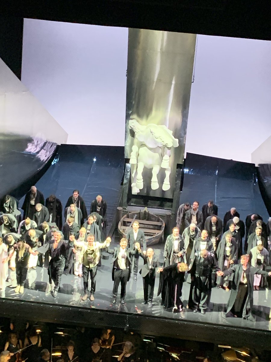 Merci <a href="/operamarseille/">Opéra de Marseille</a> pour #lanorma de Bellini. Tout était remarquable: les solistes et leurs duos inoubliables, les chœurs, l’orchestre et son chef sans oublier l’importance de la mise en scène ! Un vrai triomphe au sein du public <a href="/marseille/">Ville de Marseille</a> 👏👏👏