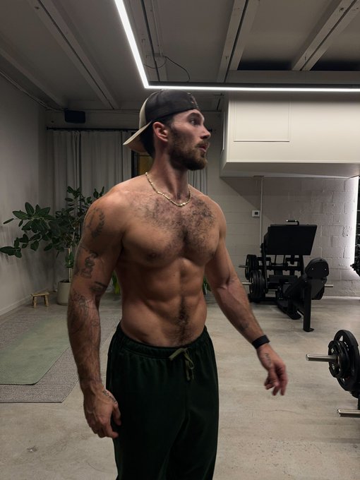 Watch michael ༄'s leaked NSFW photo on TwXstars