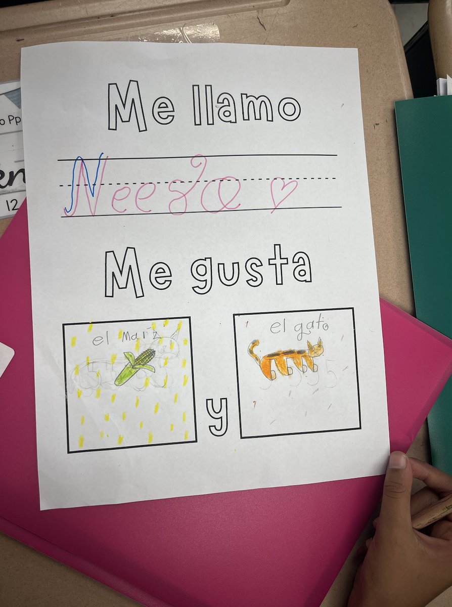 Starting off the year strong in FLES! Grades 3, 4 and 5 are all practicing writing in Spanish. 📝 🤓🍎

<a href="/BethpageUFSD/">BethpageUFSD</a> #WeAreBethpage