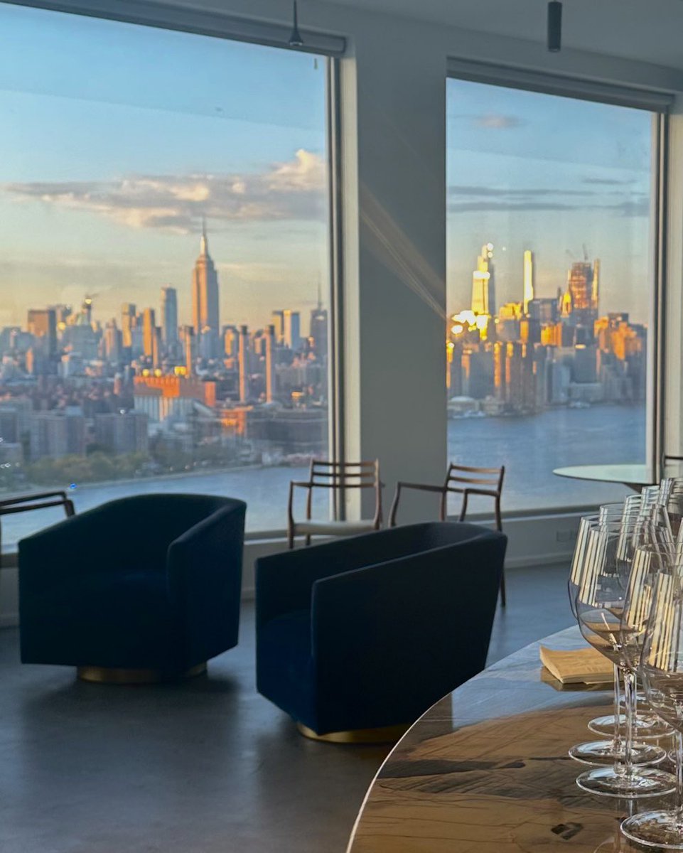 Failure, triumph and everything in between.

Join us in Brooklyn as COLLINS &amp; molly present Behind the Scenes: Volume 3, hosted by Whop.

This time, we do it on the twenty-second floor of 1S1, with dazzling city views and great cocktails.

RSVP here:
btsnights.com