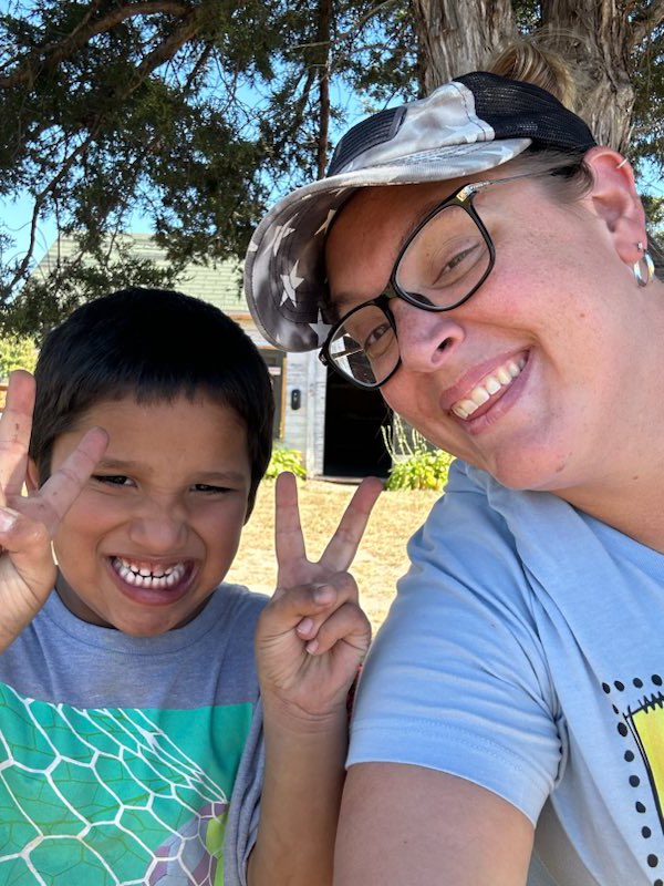 sprunk_holly's tweet photo. First Grade fun at Poppy’s Pumpkin Patch 🧡🎃💛 @PCElemSchool #lakeviewvikes @lisa_paben https://t.co/gXQ1hmZjOo