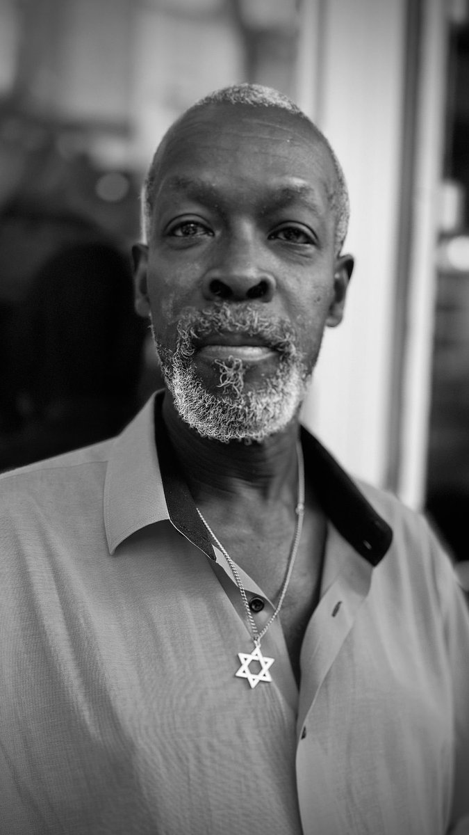 ChristianDEGBE2's tweet image. Ça aurait été un Auvergnat qui viole une Marocaine voilée, il y aurait eu une minute de silence à l’Assemblée Nationale…Le Pdt serait allé voir la famille avec les médias pour éviter que la banlieue s’embrase…🇫🇷