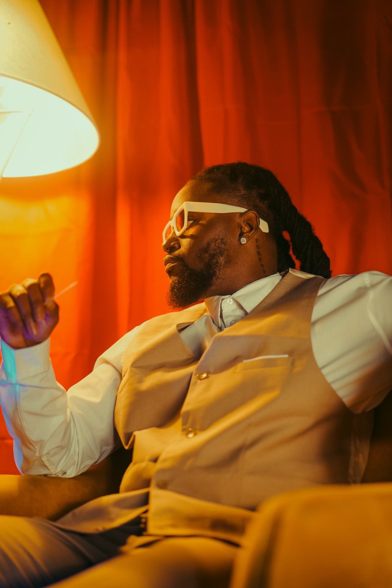 sometimes you gotta take a chance 🎲💎

my newest single “DOMINO” OUT NOW: ⭐️
fanlink.tv/DOMINO