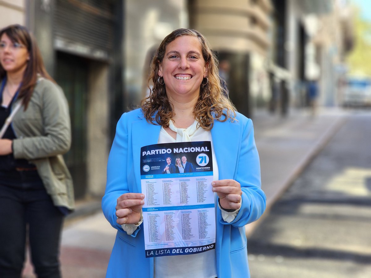 VArlegui's tweet photo. 𝙎𝙤𝙢𝙤𝙨 𝙪𝙣𝙖 𝙡𝙞𝙨𝙩𝙖 𝙘𝙤𝙣 𝙖𝙡𝙢𝙖
Hoy presentamos la @lista71 rodeados de compañeros de muchos años de militancia y trabajo en el @Herrerismo.

¡Con alegría y convicción decimos que somos el #EquipoParaGobernar! https://t.co/6H8FYSWaLe