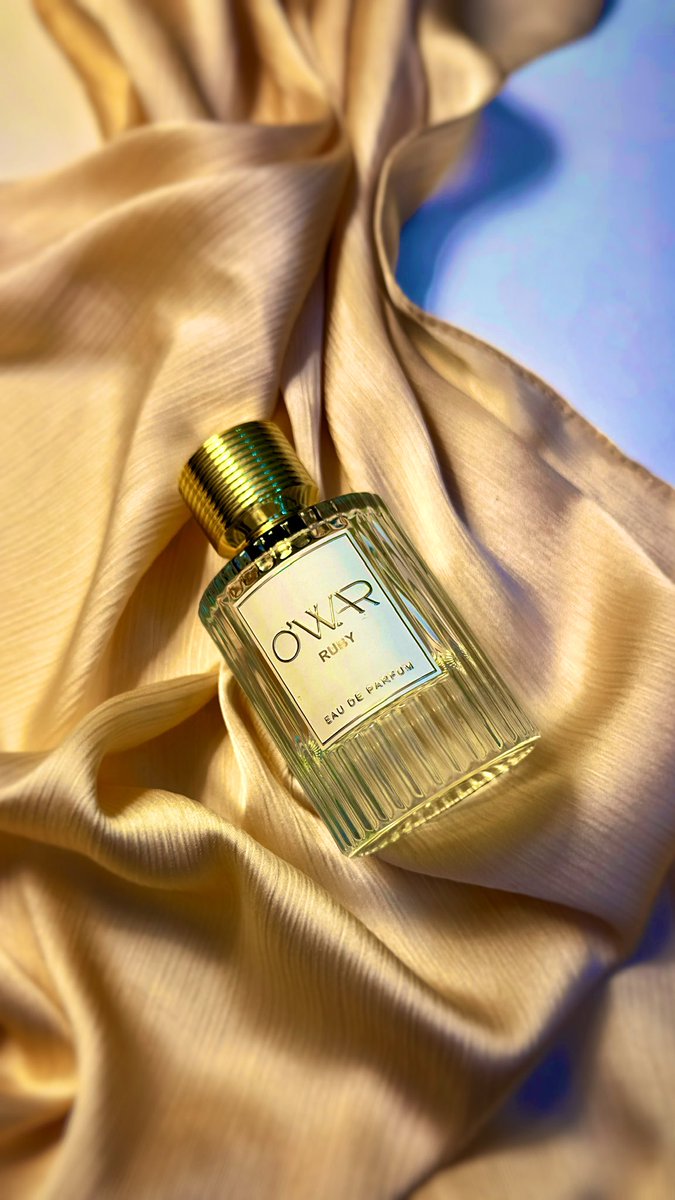 🌿
🌿🌿
عطري جميل 
لدرجة أنه 
يتحدث 
عن نفسه 
إنه ثرثار جدا✨
Ruby By 
OwarPerfume
#رابطة_عشاق_العطور 
#قصة_عطر 
#قهوةوعطر 
🌿🌿
🌿