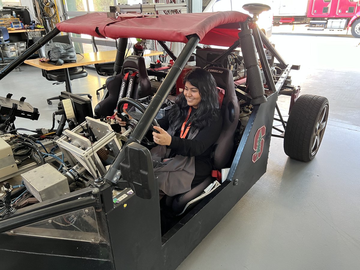 AshaZavin's tweet photo. Wrapped up @AutomotiveUI with engaging paper sessions and workshops, and being a panelist after my session was a highlight! 🙌 
Huge thanks to the CARS lab at @Stanford for the amazing tour of experimental car models. Plus, I took my first ride @Waymo in a self-driving car!🚗 https://t.co/oNG7pZxfjl