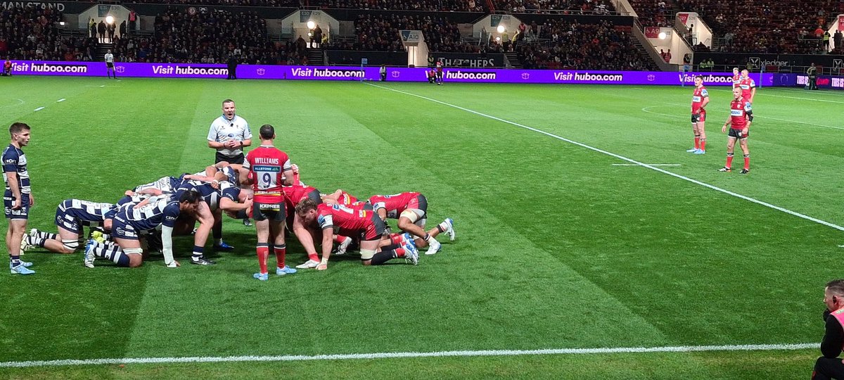 Every club needs an 'E bar' self service 😂