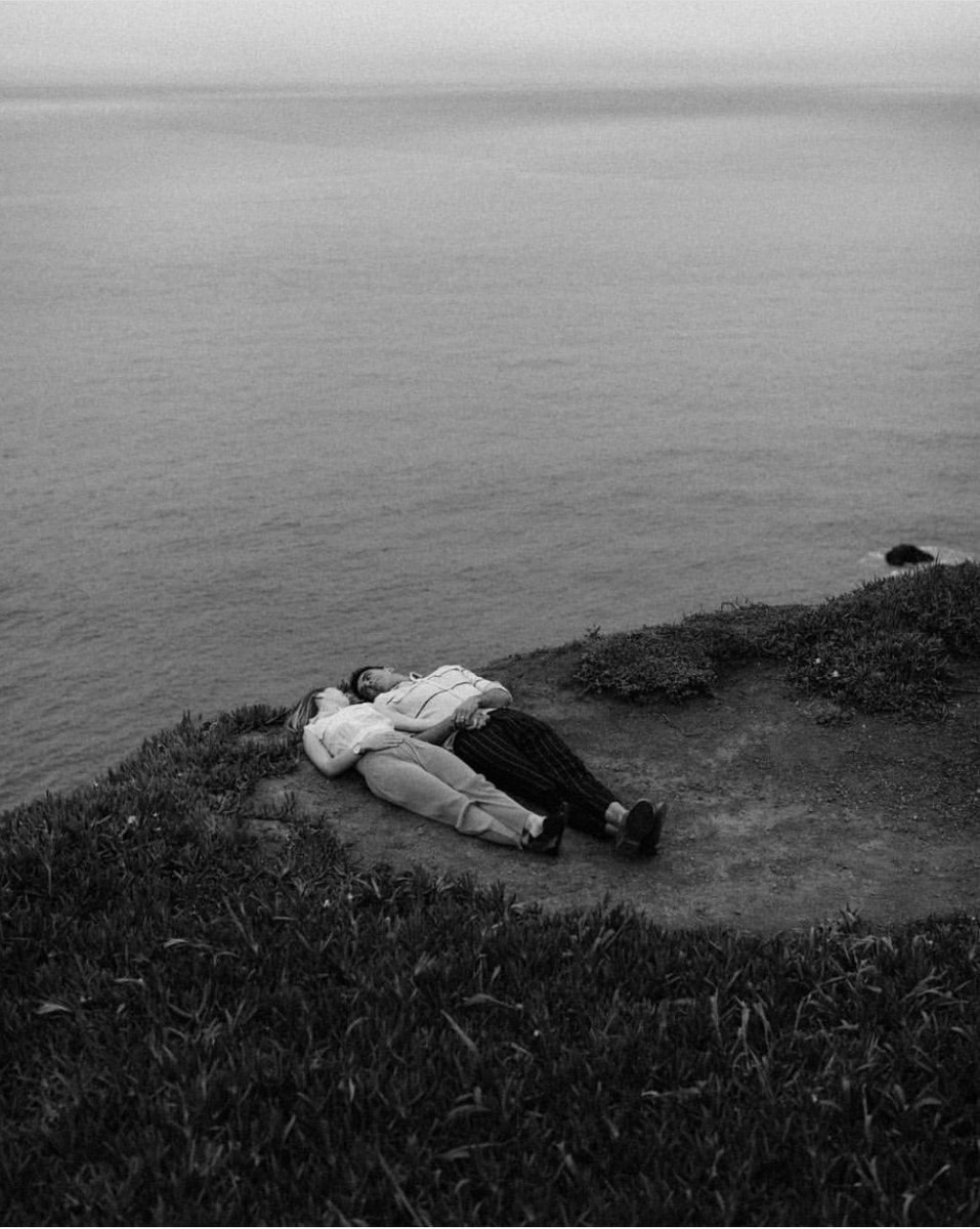 Sintonía Cósmica (@revel_escriba) on Twitter photo 