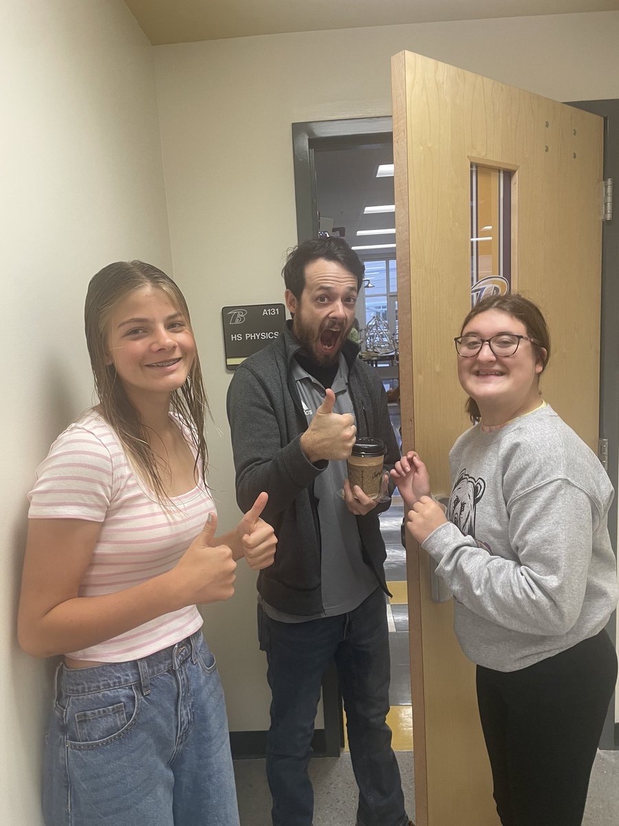 TDavie34's tweet photo. WOW! What a great first coffee cart of the 24-25 school year! Everyone did AMAZING! Especially with it being the first time for a few of our friends! #BryanBuilt #Room108isGREAT #MultipleABILITIES https://t.co/GsjLzGoRiI