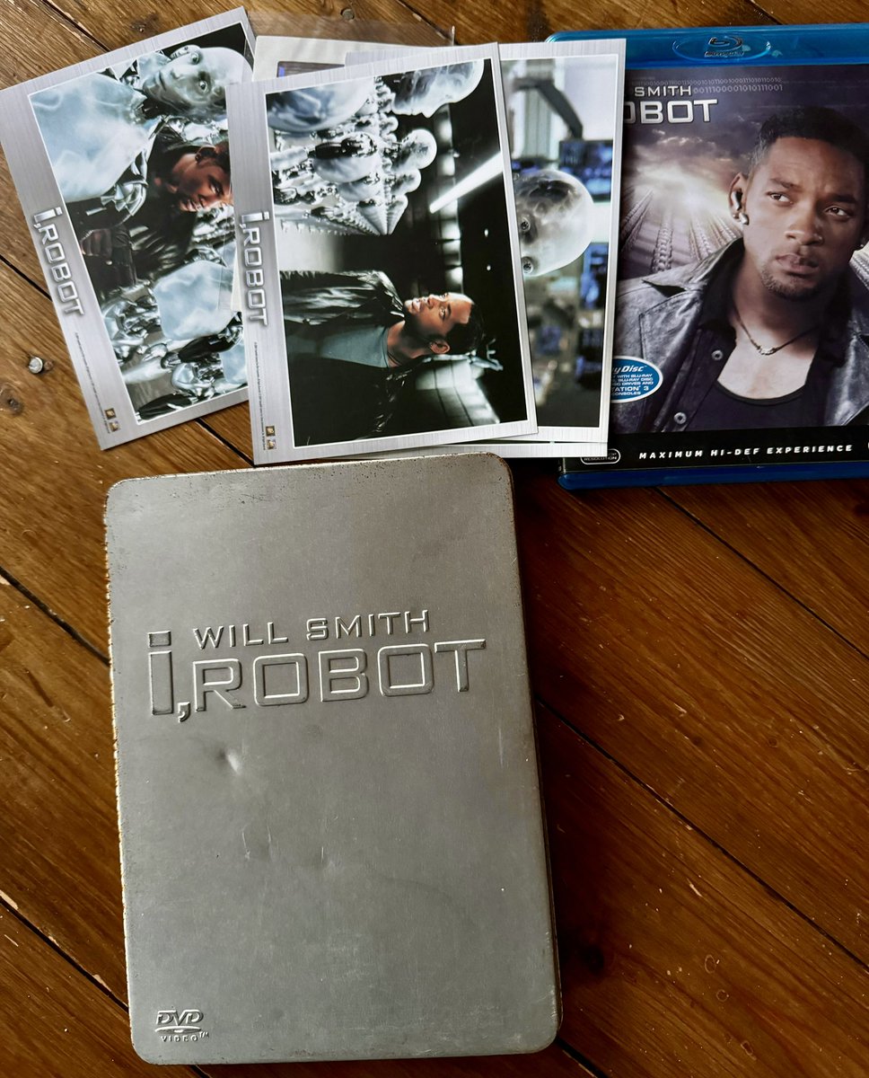 mattlightrabbit's tweet image. 20 year anniversary of this movie, still holds up for me and quite relevant with all the AI talk. #irobot