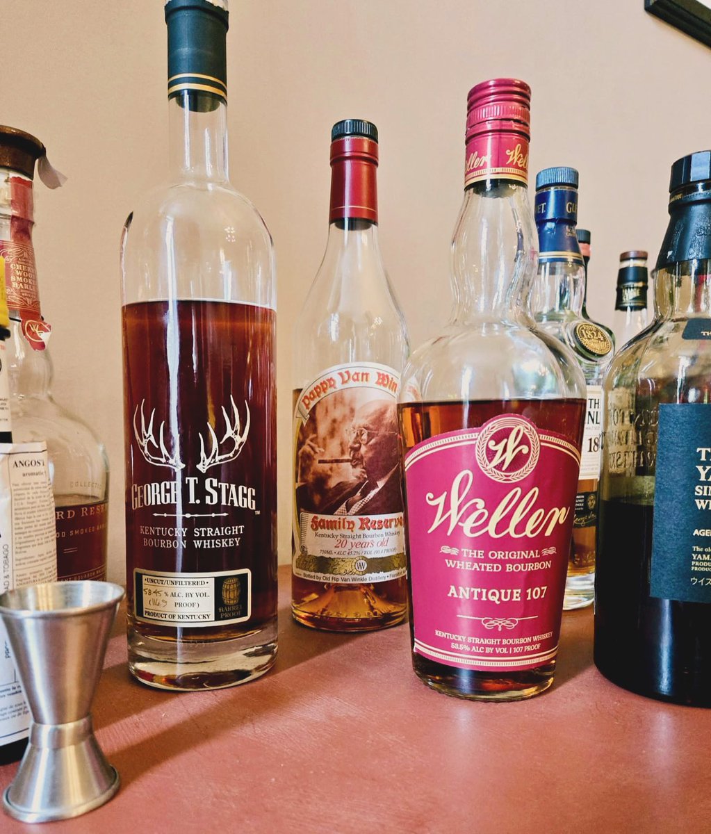 BourbonGents's tweet photo. Friday night treats incoming. Which one are you reaching out for first? #bourbon #whiskey #georgetstagg #pappy20 #wellerantique107proof #poll #friday #bourbongents https://t.co/sCfHGGPtKk